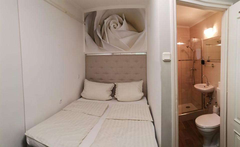 Hotel Lika Panzio Gyula Exteriér fotografie